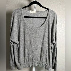 EUC Cookies Clothing Women’s Gray Ribbed Long Sleeve Slouchy Deep Crew Neck - M